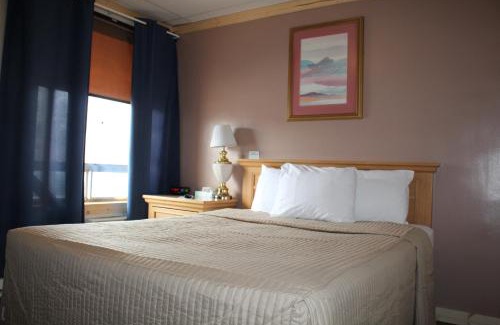 Lewistown Hotel | Budget-Friendly Trail's End Motel in Downtown Lewistown