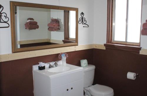 Lewistown Hotel | Budget-Friendly Trail's End Motel in Downtown Lewistown