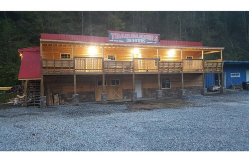 Toler House | Explore Trailblazers Outfitters One-Bedroom Unit 1