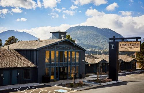 Estes Park Hotel | Experience Trailborn Rocky Mountains Outpost with Ocean View