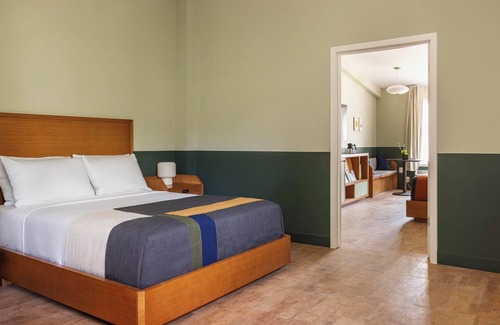 Estes Park Hotel | Experience Trailborn Rocky Mountains Outpost: Family-Friendly Stay