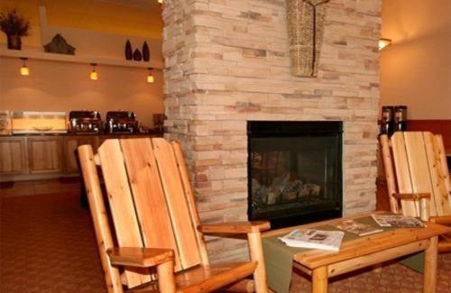 Sheridan Hotel | Budget-Friendly Trails End Motel in Sheridan with Amenities