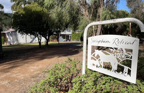Nannup House | Seraphim Retreat: Family-Friendly Farm Cottage in Nannup