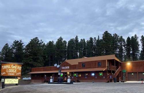 Deadwood House | Cozy Retreat at Trailshead Lodge - Family-Friendly Cabin 5