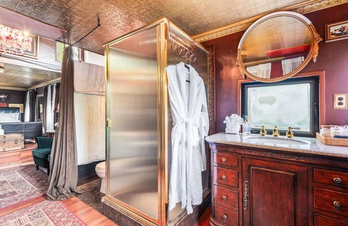 Cornell House | Experience Train Caboose Cornell with Ocean Views Near Malibu