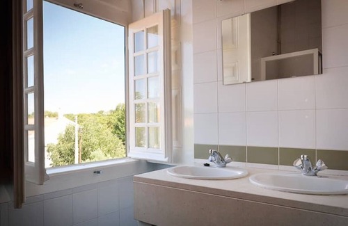 Beira Cottage | Charming Train Spot Guesthouse with Ocean Views & Spa