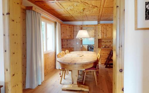 Champfer Apartment | Discover Trais Tschiervs: Family & Pet-Friendly Retreat