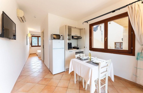 Aglientu Apartment | Tramonto Apartment, Ac e Wifi, Gallura