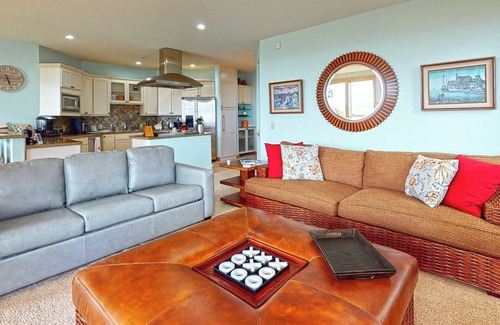 Seaside House | Seaside Beach Getaway: Pet Friendly & Oceanfront Paradise