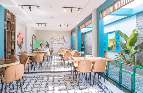 Cam Lam Apartment | Oceanfront Trần Long Cù Hin Hotel with Breakfast Included