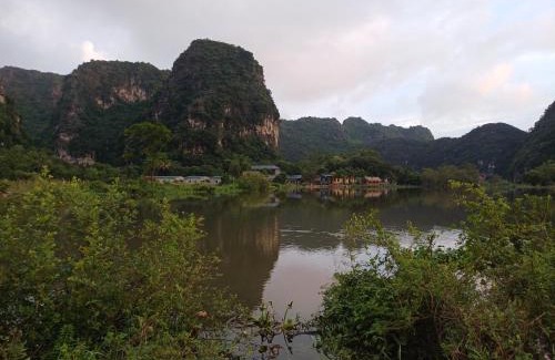 Hoa Lu Apartment | Tranquil Trang An Pristine View Homestay with Oceanfront Bliss