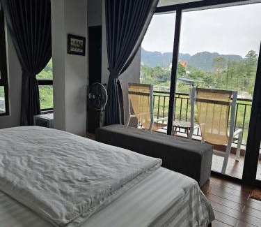 Ninh Binh Cabin | Relaxing Trang An Royal Bungalow with Oceanfront Amenities