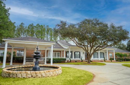 Grand Bay Apartment | Pet-Friendly Oak & Fountain Resort with Free Wifi & Parking