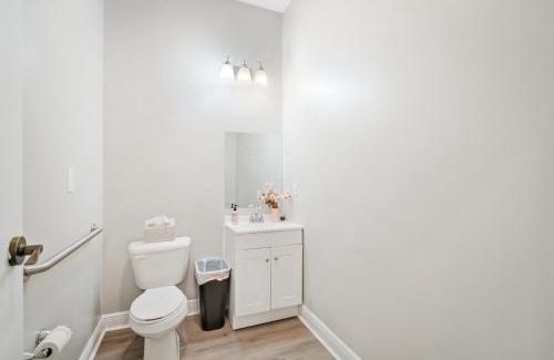 Grand Bay Apartment | Pet-Friendly Oak & Fountain Resort with Free Wifi & Parking