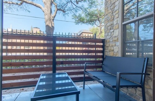 Far North Dallas Apartment | Tranquil 1BR King Suite w/Pool, Gym, Parking 01