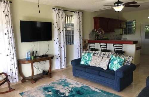 Woodbourne Apartment | Relaxing 2-Bedroom Rental in Beautiful Barbados for Families