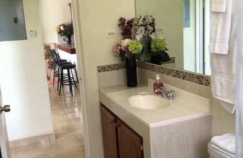 Woodbourne Apartment | Relaxing 2-Bedroom Rental in Beautiful Barbados for Families
