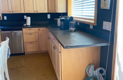 Yucca Valley Cabin | Tranquil 2-bedroom cabin in Yucca Valley with AC, WiFi