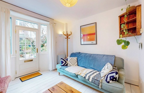Peckham House | Tranquil 2Bed W/Communal Garden near Train Station