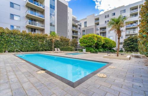 City East Apartment | Relaxing 2BR Apartment with Glebe Park Views & Pool Access