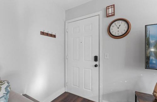 Spring Lake Park Apartment | Peaceful 2BR Apartment Near Mpls - Pet & Child Friendly