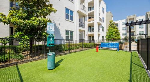 Dallas Apartment | Serene 2BR Retreat with Pool, Gym & Workspace Access