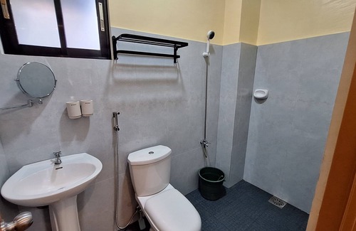 Santa Fe Apartment | Tranquil 3BR Guest House with En Suite bathrooms