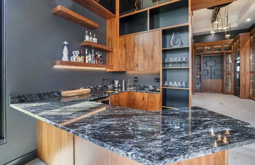 Twin Falls House | Tranquil and Dramatic house on the Rim of the Snake River Canyon