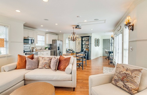 Arrington Cottage | Peaceful Arrington Cottage: Pool, Spa & Kids Welcome!