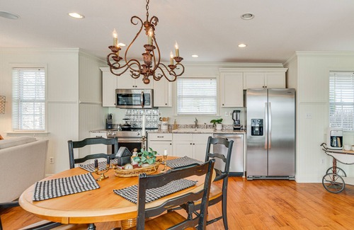 Arrington Cottage | Peaceful Arrington Cottage: Pool, Spa & Kids Welcome!