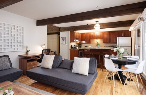 Aspen Condo | Relax at Tranquil Aspen: Pool, Gym & Hot Tub Await