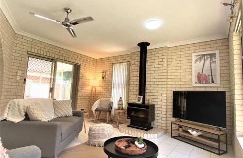 Nambucca Heads House | Serene Beach Retreat with Breakfast and Child-Friendly Amenities