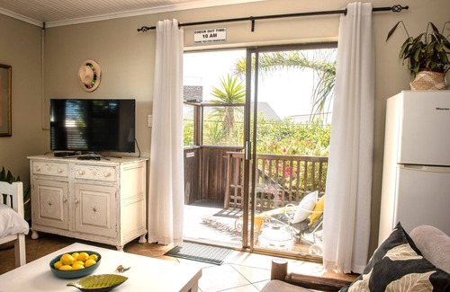 Paradise Beach Apartment | Idyllic Beach Retreat Near Renowned Surf Spots & Airport