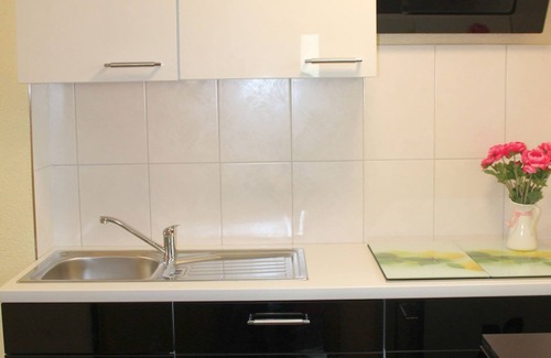 Alt Bukow House | Pet-Friendly Bungalow in Alt Bukow with Inviting Terrace