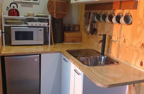 Meelon Cabin | Serene Cabin Retreat with Breathtaking Views and Hot Tub