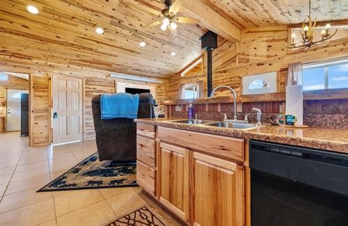 Kremmling House | Tranquil Cabin Retreat in the Heart of Kremmling!