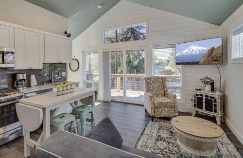 Redmond House | Serene Family Retreat with Child-Friendly Amenities