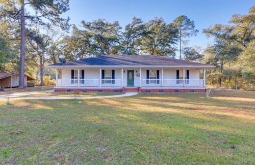 Theodore House | Relaxing Coden Retreat: Pet & Child Friendly Getaway