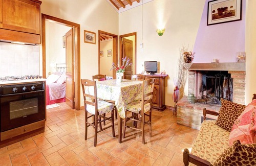 Cortona House | Discover Belvilla by OYO Casale Valdichiana - Pet Friendly Stay