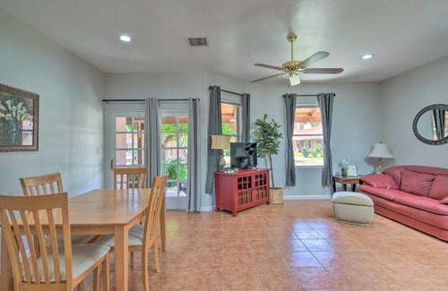Eleven Mile Corner Apartment | Serene Eloy Apartment with Inviting Oasis Courtyard