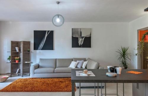 Tavullia Apartment | Inviting Villa Apartment in Tavullia with Jacuzzi Escape