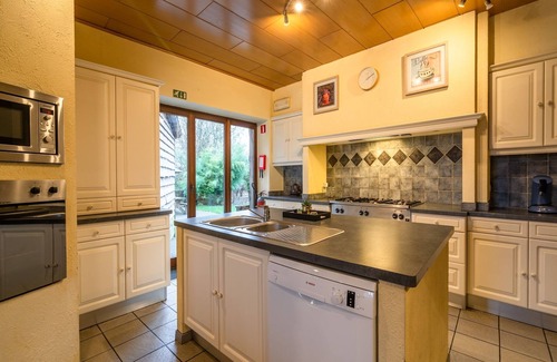 Sourbrodt House | Stylish Holiday Home in Sourbrodt with Private Pool Retreat
