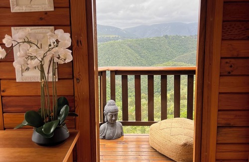 Wilderness House | Tranquil forest retreat -Panoramicmountain views