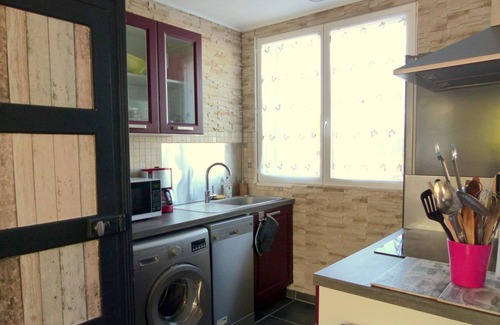 Couleuvre Cottage | Gite Couleuvre: Family-Friendly Retreat with Spa Access