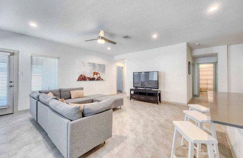 Barker House | Peaceful Retreat at Reagans Ranch with Family-Friendly Amenities