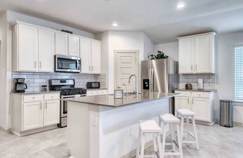 Barker House | Peaceful Retreat at Reagans Ranch with Family-Friendly Amenities