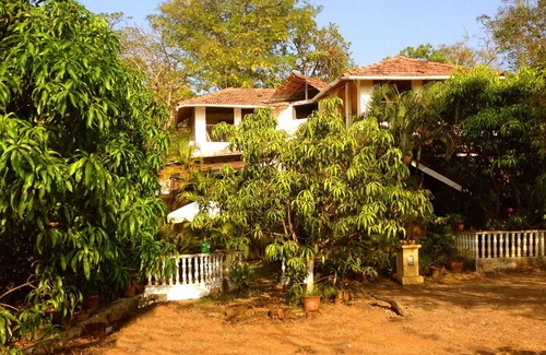Alibaug Villa | Serene Hill Side Retreat with Kitchen Amenities