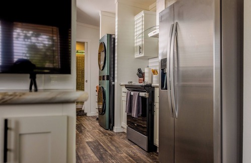 Ingram Cabin | Serene Lakefront Cabin: 1BR with Private Dock & Kitchen