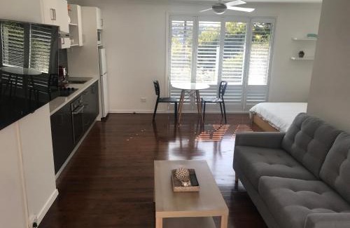Sydney Central Business District Bed & Breakfast | Serene Retreat with Family-Friendly Amenities in Grays Point