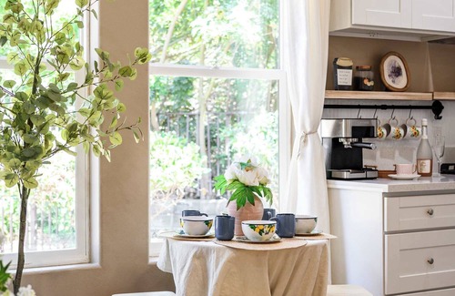 Pomona House | Tranquil Nature Retreat Private Garden&Cozy Charm